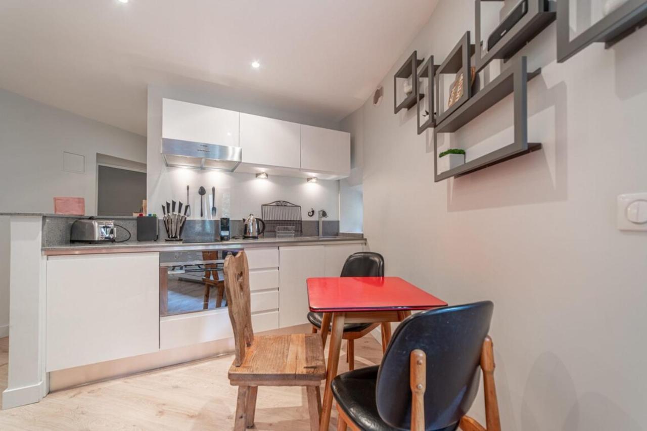Escale Annecienne Furnished Flat Apartment Annecy Bagian luar foto