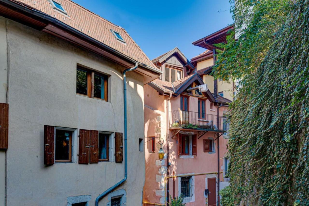 Escale Annecienne Furnished Flat Apartment Annecy Bagian luar foto